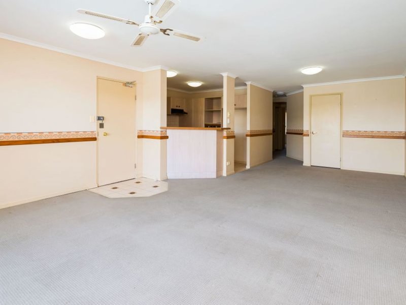 Photo - 6/14-18 Jennifer Avenue, Runaway Bay QLD 4216 - Image 5