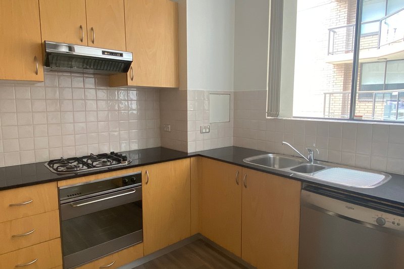 Photo - 614/172 Riley Street, Surry Hills NSW 2010 - Image 4