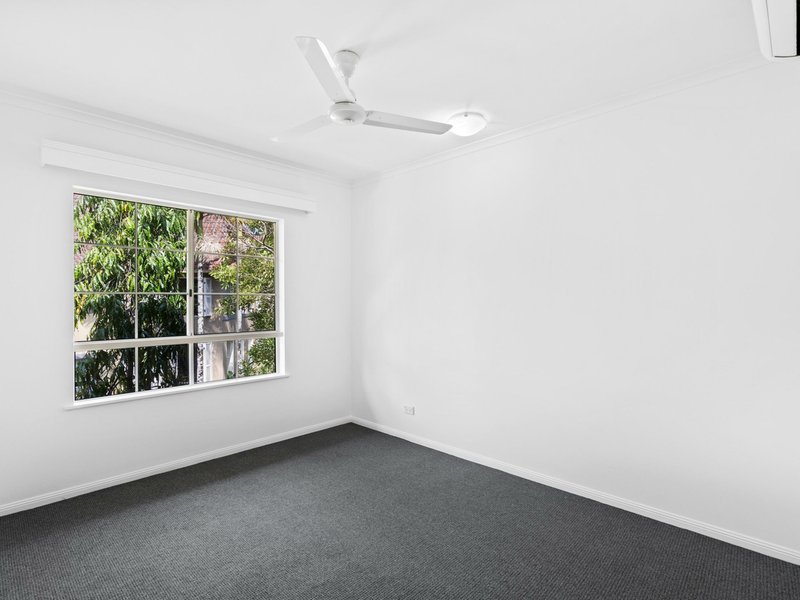 Photo - 614/2-10 Greenslopes Street, Cairns North QLD 4870 - Image 6