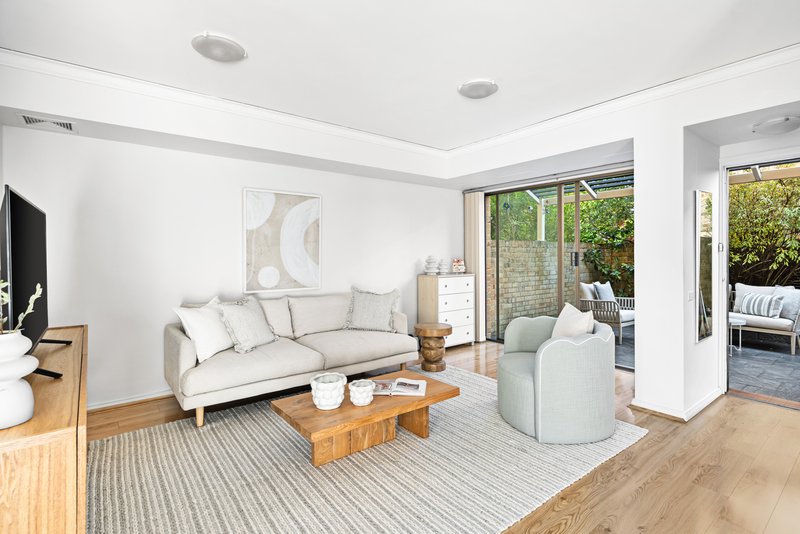 Photo - 6/143-155 Ben Boyd Road, Neutral Bay NSW 2089 - Image 5