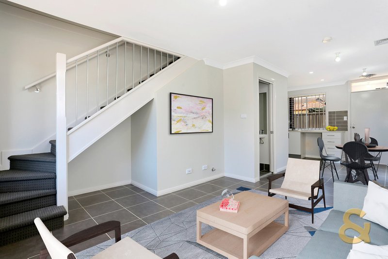 Photo - 6/143 Brisbane Street, St Marys NSW 2760 - Image 2