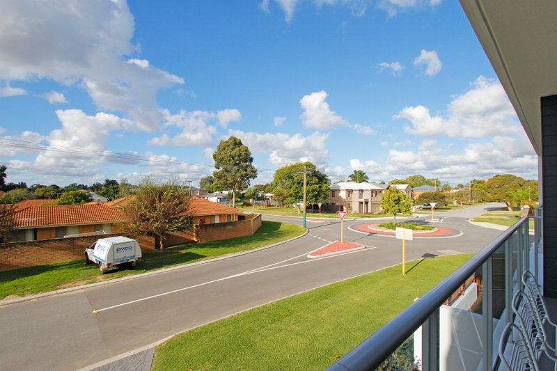 Photo - 6/143 Sydenham Street, Rivervale WA 6103 - Image 7