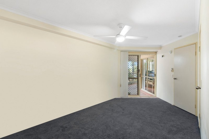 Photo - 6/146 Marine Parade, Southport QLD 4215 - Image 7