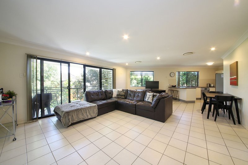 Photo - 6/146 Pembroke Road, Coorparoo QLD 4151 - Image 2