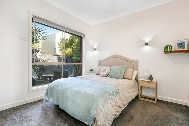 Photo - 6/15-17 Chaleyer Street, Reservoir VIC 3073 - Image 5