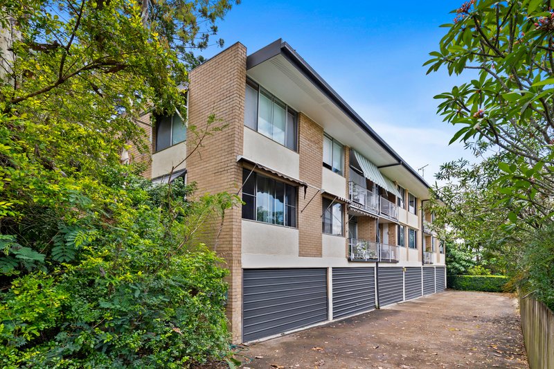 Photo - 6/15 Newcross Street, Indooroopilly QLD 4068 - Image 6