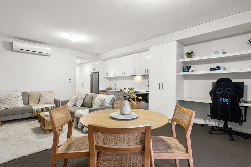 Photo - 6/15 Pallett Avenue, Spearwood WA 6163 - Image 11