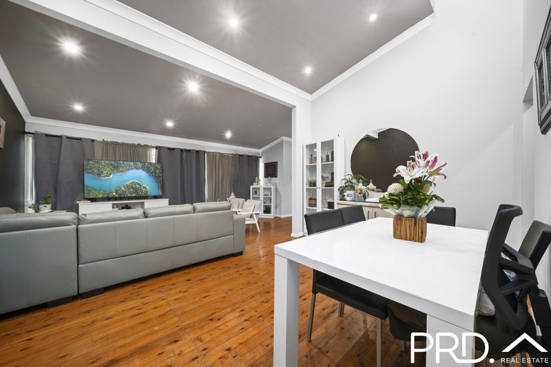 Photo - 6/155 Greenacre Road, Greenacre NSW 2190 - Image 3