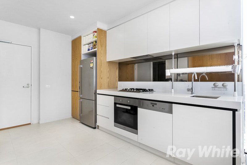 Photo - 615/8 Daly Street, South Yarra VIC 3141 - Image 10