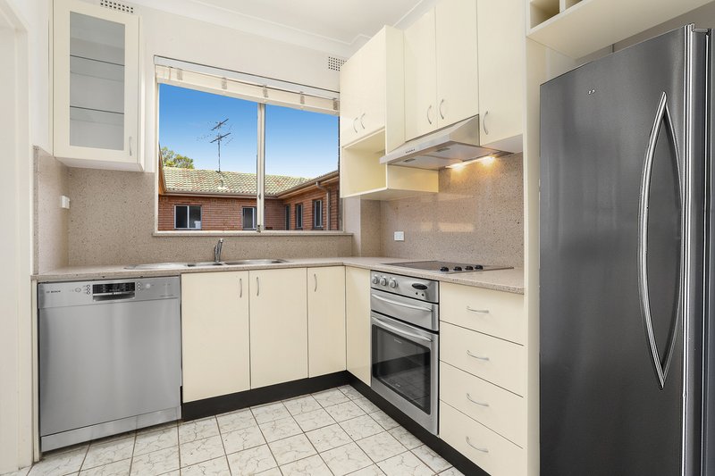 Photo - 6/16-18 Sellwood Street, Brighton-Le-Sands NSW 2216 - Image 3