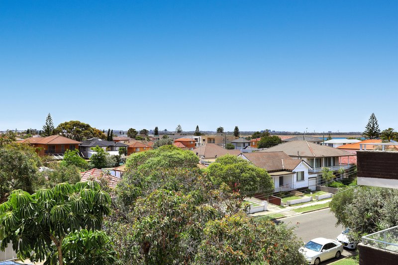 Photo - 6/16-18 Sellwood Street, Brighton-Le-Sands NSW 2216 - Image 6