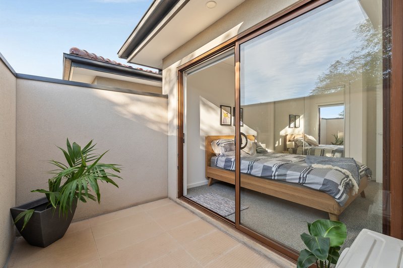 Photo - 6/16 Elsey Road, Reservoir VIC 3073 - Image 6