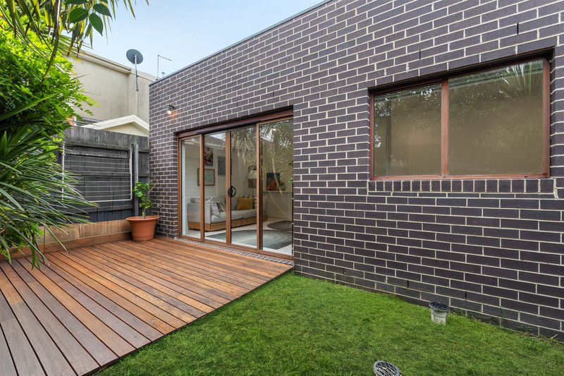 Photo - 6/16 Elsey Road, Reservoir VIC 3073 - Image 10