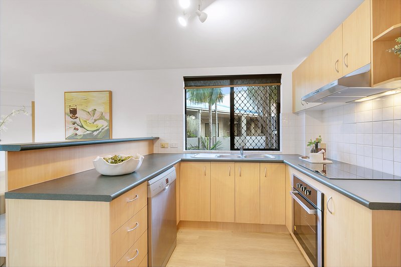Photo - 6/16 Jellicoe Street, Coorparoo QLD 4151 - Image 9