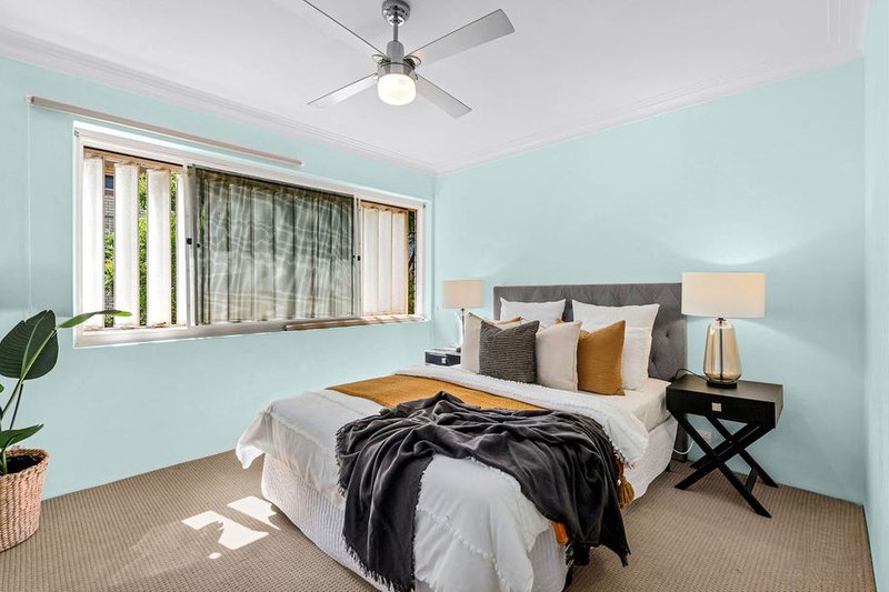 Photo - 6/16 Kitchener Street, Coorparoo QLD 4151 - Image 5