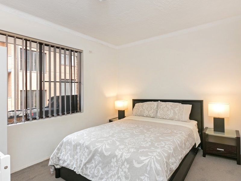 Photo - 6/16 Lismore Avenue, Dee Why NSW 2099 - Image 5