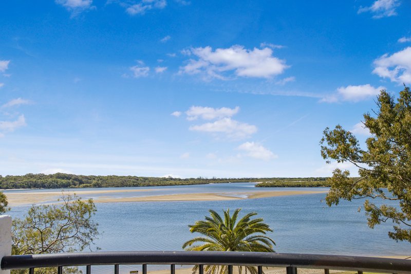Photo - 6/16 Picnic Point Esplanade, Maroochydore QLD 4558 - Image 1