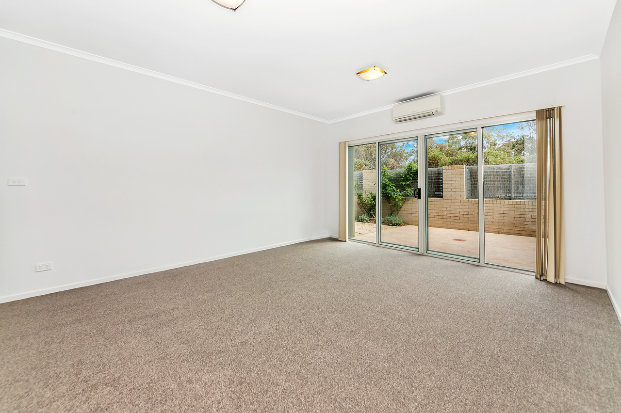 6/161 Uriarra Road, Crestwood, NSW 2620 - Image 4