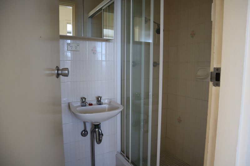 Photo - 6/162 Russell Street, Bathurst NSW 2795 - Image 8