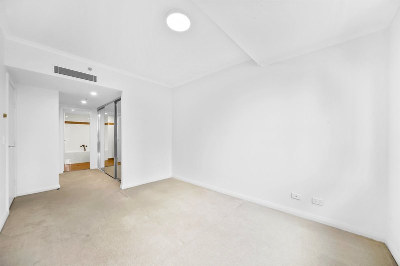 Photo - 616/2A Help Street, Chatswood NSW 2067 - Image 4