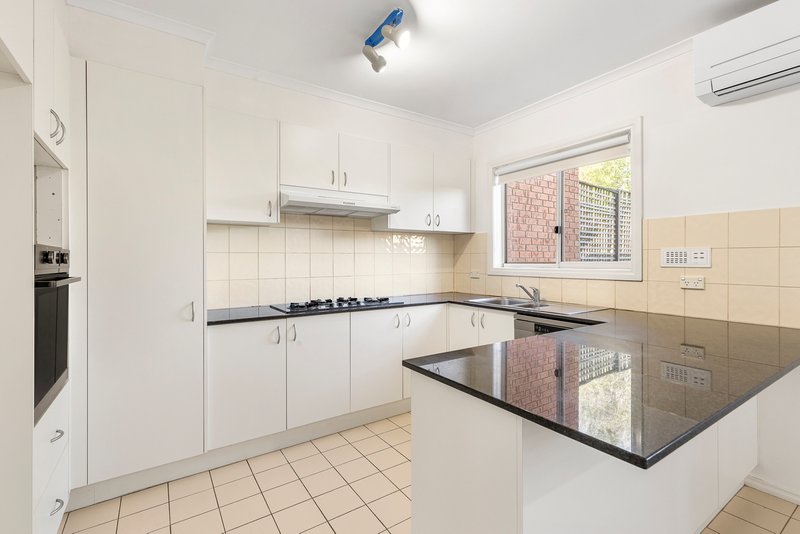 Photo - 6/166-168 Poath Road, Hughesdale VIC 3166 - Image 5
