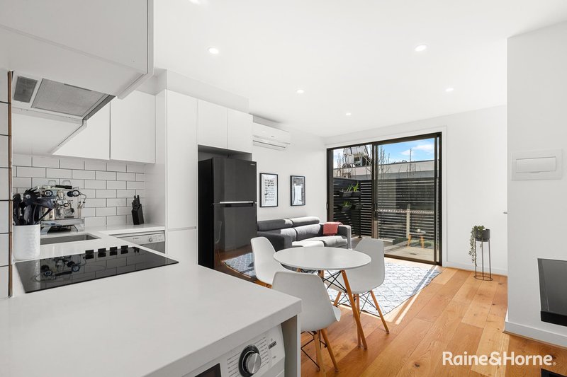 Photo - 6/16A Leonard Crescent, Ascot Vale VIC 3032 - Image 3