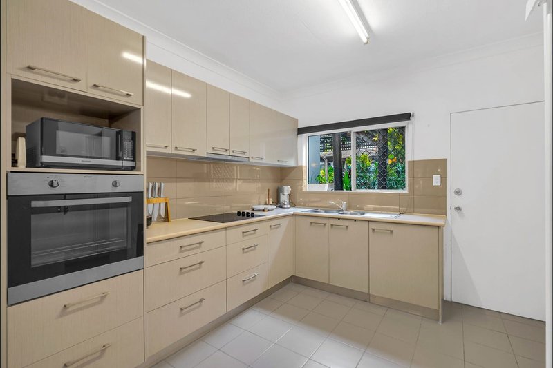 Photo - 6/17-19 Marett Street, Stratford QLD 4870 - Image 10