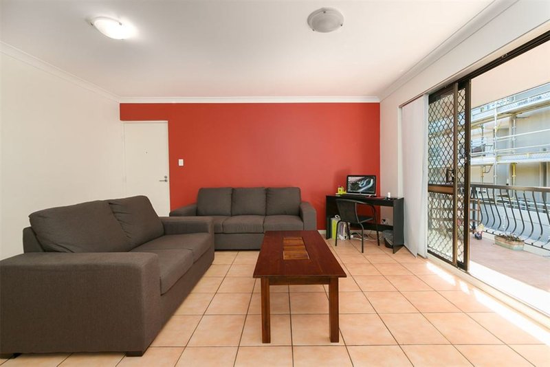 Photo - 6/17 Buckby Street, Nundah QLD 4012 - Image 6