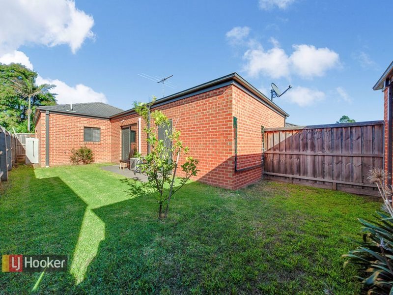 Photo - 6/17 Elizabeth St , Cranbourne North VIC 3977 - Image 8