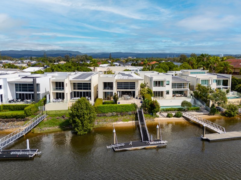 Photo - 6/17 Marseille Court, Sorrento QLD 4217 - Image 5