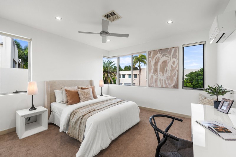 Photo - 6/17 Marseille Court, Sorrento QLD 4217 - Image 15