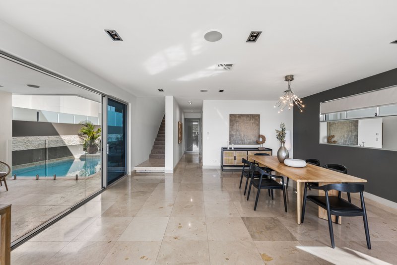 Photo - 6/17 Marseille Court, Sorrento QLD 4217 - Image 22