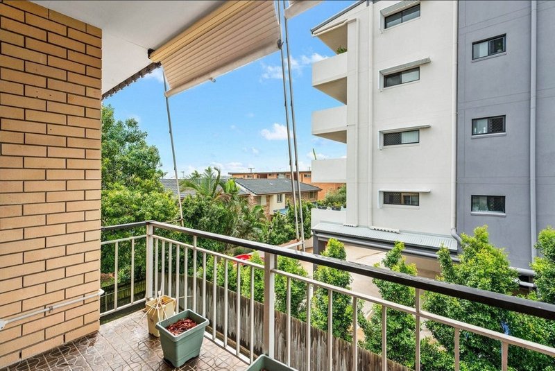 Photo - 6/17 View Street, Chermside QLD 4032 - Image 7