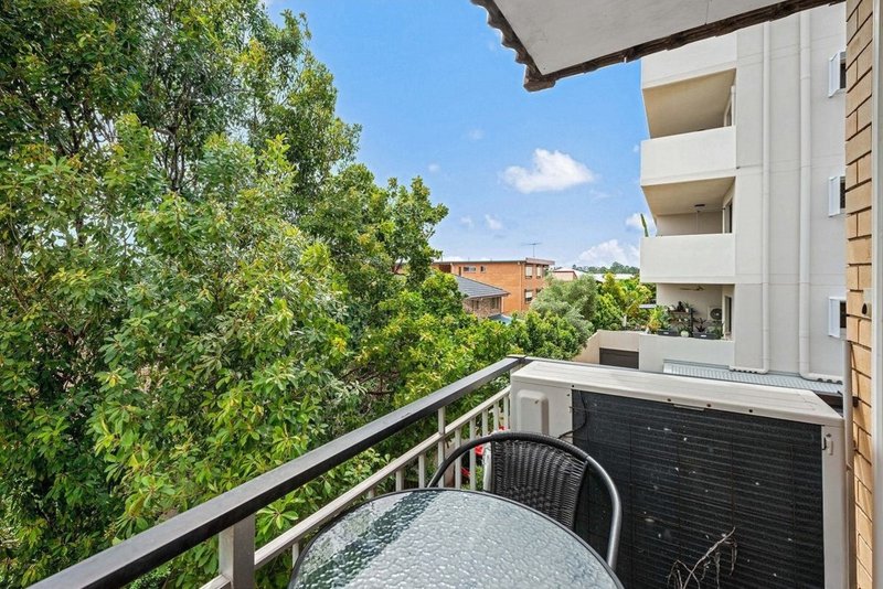 Photo - 6/17 View Street, Chermside QLD 4032 - Image 8