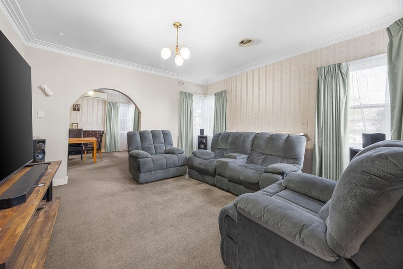 Photo - 617 York Street, Ballarat East VIC 3350 - Image 4