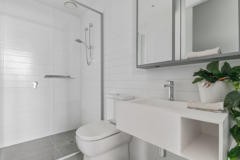 Photo - 617/91 Galada Avenue, Parkville VIC 3052 - Image 4