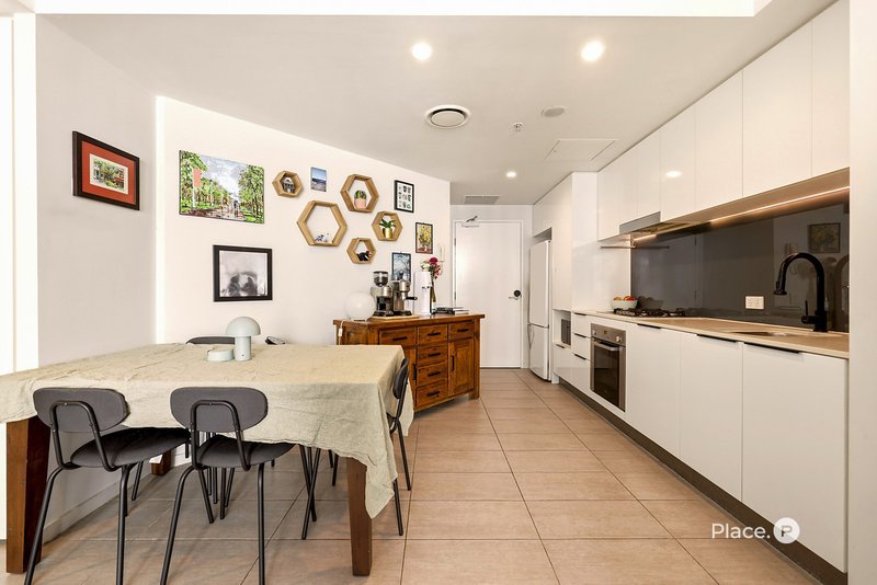 Photo - 617/977 Ann Street, Fortitude Valley QLD 4006 - Image 8
