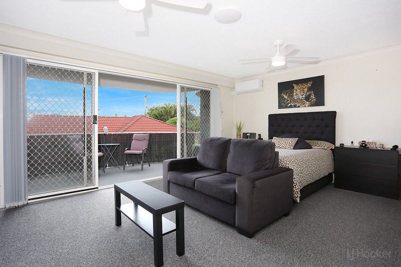 Photo - 6/18 Abalone Avenue, Paradise Point QLD 4216 - Image 2