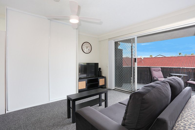 Photo - 6/18 Abalone Avenue, Paradise Point QLD 4216 - Image 11