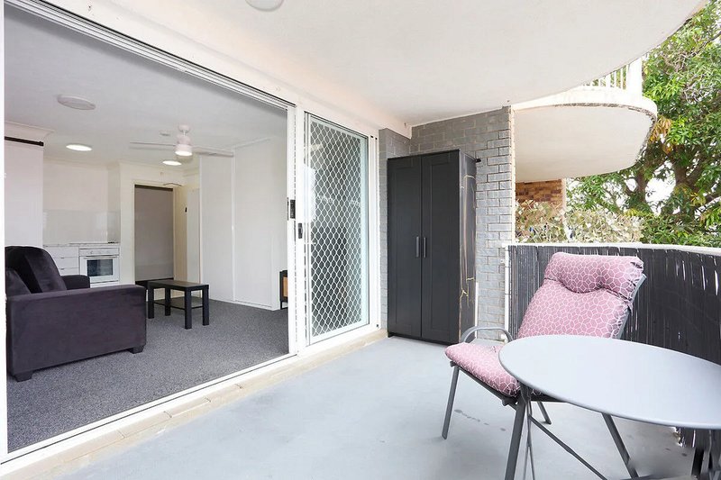 Photo - 6/18 Abalone Avenue, Paradise Point QLD 4216 - Image 11