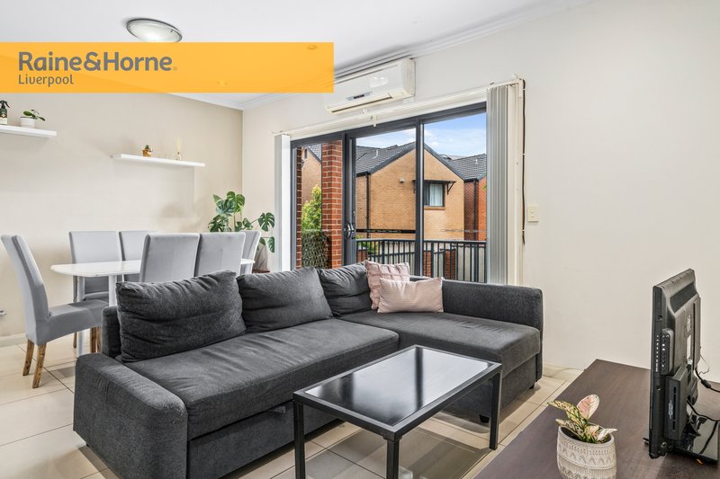 Photo - 6/18 Holland Crescent, Casula NSW 2170 - Image 2