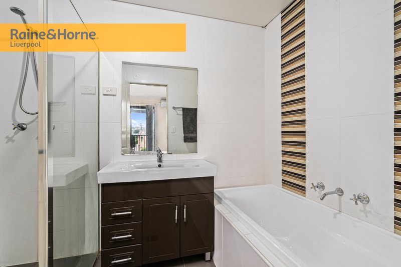 Photo - 6/18 Holland Crescent, Casula NSW 2170 - Image 6