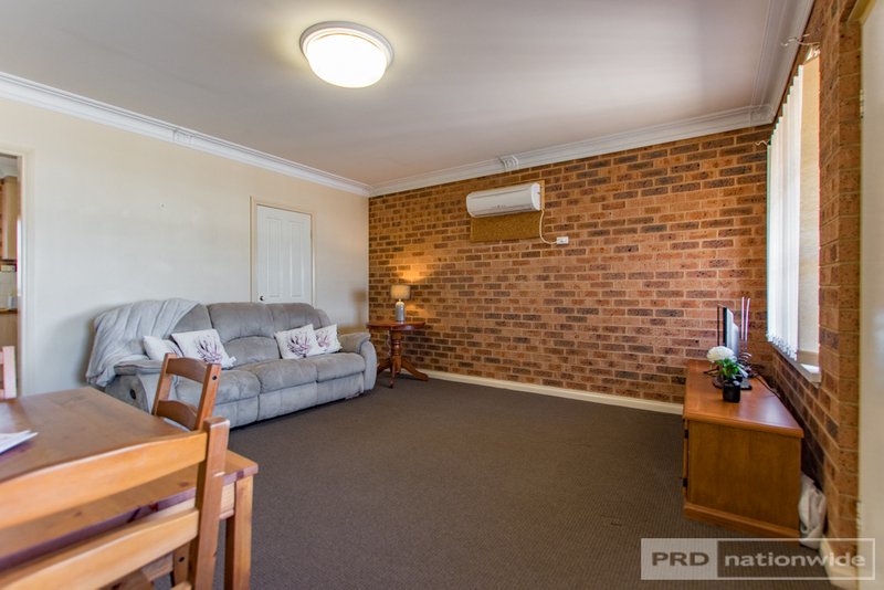 Photo - 6/18 Russell Street, Tumut NSW 2720 - Image 2