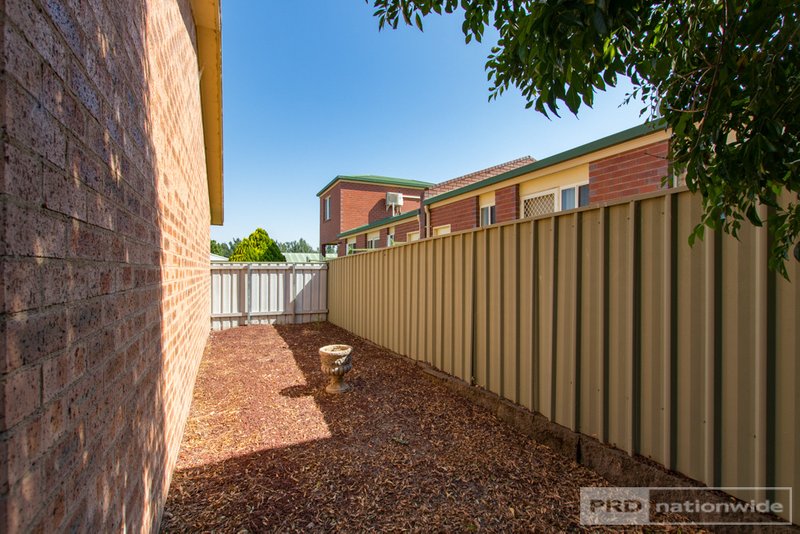 Photo - 6/18 Russell Street, Tumut NSW 2720 - Image 10