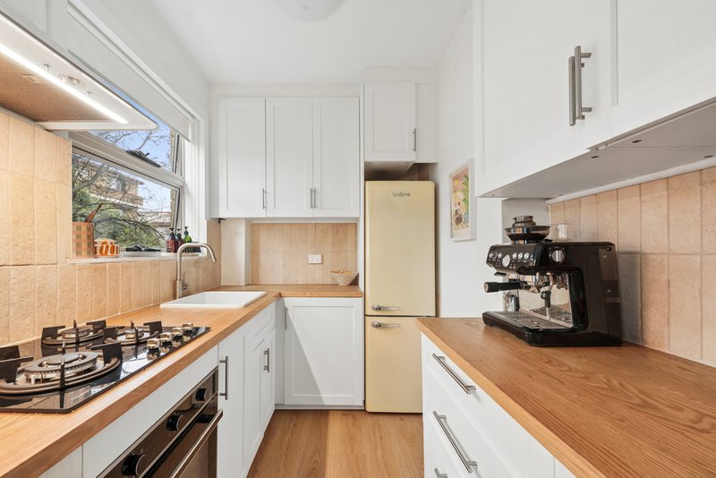 Photo - 6/18 The Avenue, Rose Bay NSW 2029 - Image 2