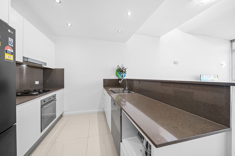 Photo - 618/12 Rancom Street, Botany NSW 2019 - Image 4