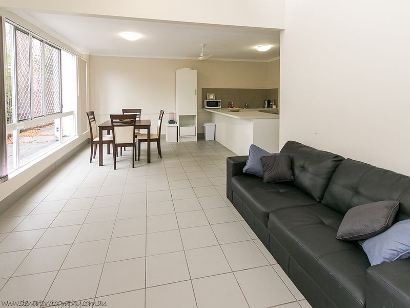 Photo - 6/184 Torquay Road, Scarness QLD 4655 - Image 4