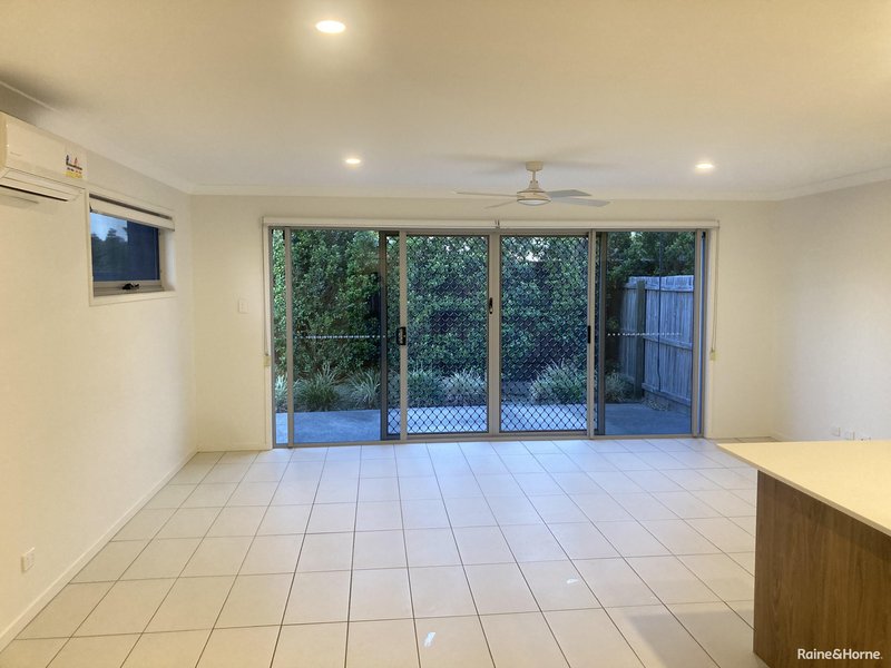 Photo - 6/188 Gainsborough Drive, Pimpama QLD 4209 - Image 3