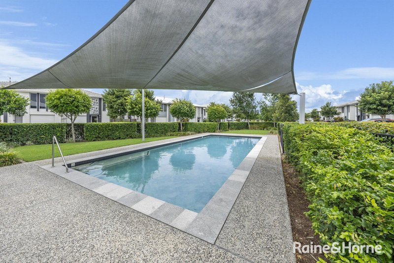 Photo - 6/188 Gainsborough Drive, Pimpama QLD 4209 - Image 8