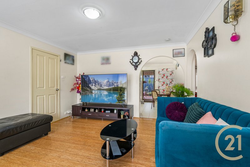 Photo - 6/19-21 Third Avenue, Macquarie Fields NSW 2564 - Image 3